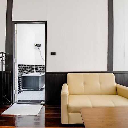 Haheng House Hotell Bangkok Exteriör bild